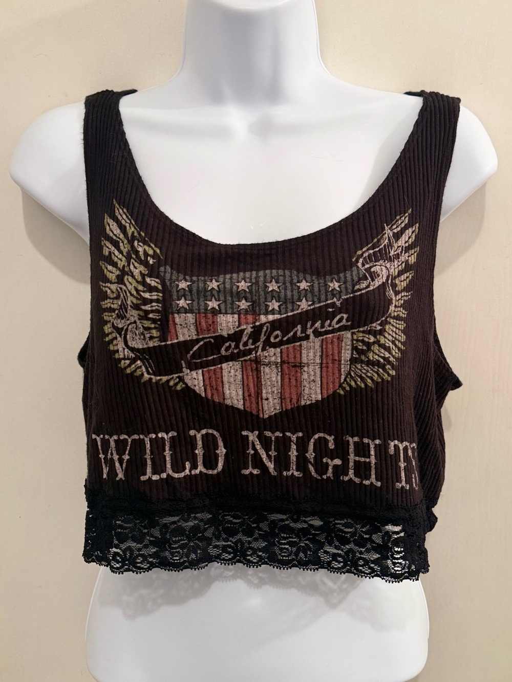 Forever 21 Black Graphic Lace-Trim Crop Tank